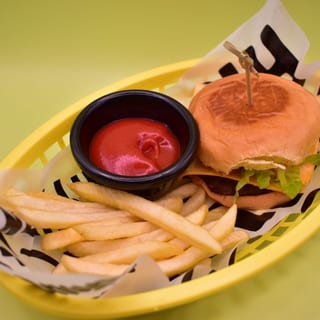 Mini Burguers with fries